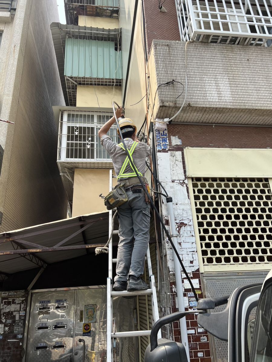 電話線路佈放作業1